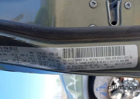 2018 Jeep Compass Trailhawk 4X4 из США, поврежденный, VIN 3C4NJDDB0JT241163